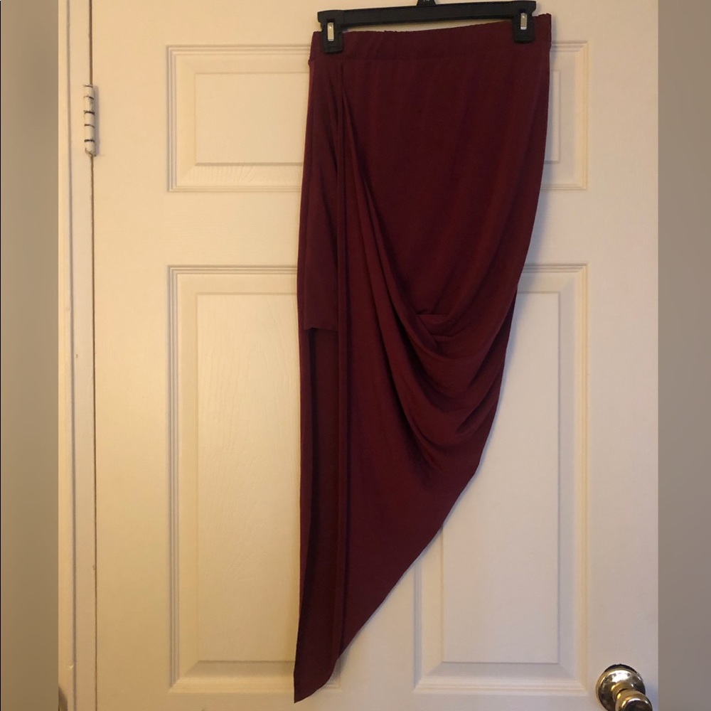 🌟Beautiful burgundy skirt🌟